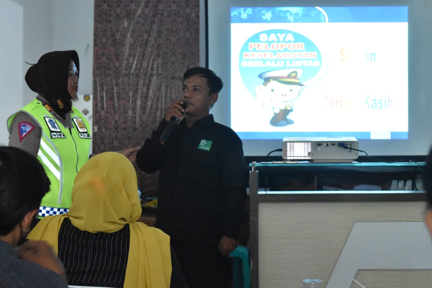 27cac899-a359-4e67-9f60-2aaaac667d6e